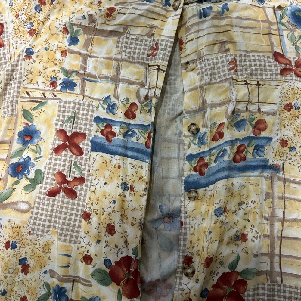 Denim Collar Floral Shirt by Image - Picture 2 of 5